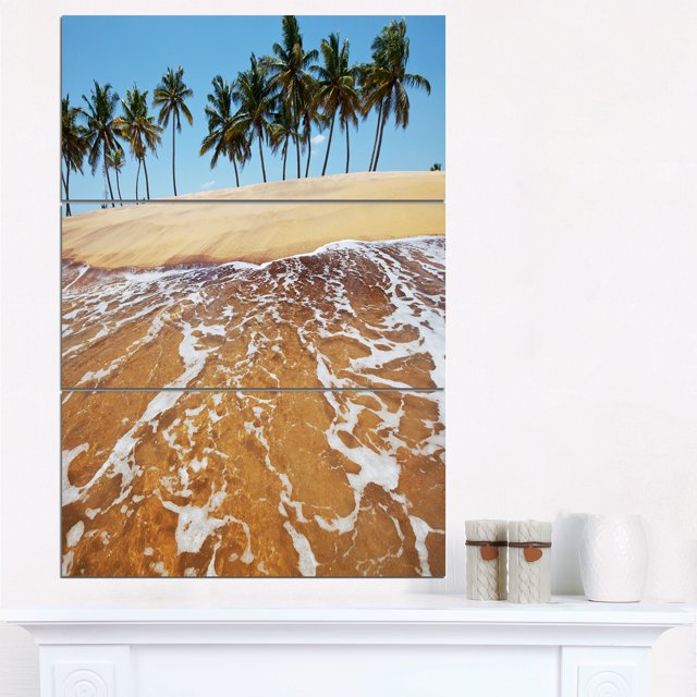 Plage Tropicale avec Eaux Cristal