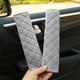 thumbnail image 5 of Almohadillas para cinturón de seguridad de coche 2 uds. felpa Universal fácil de limpiar decoración Interior del automóvil, 5 of 8