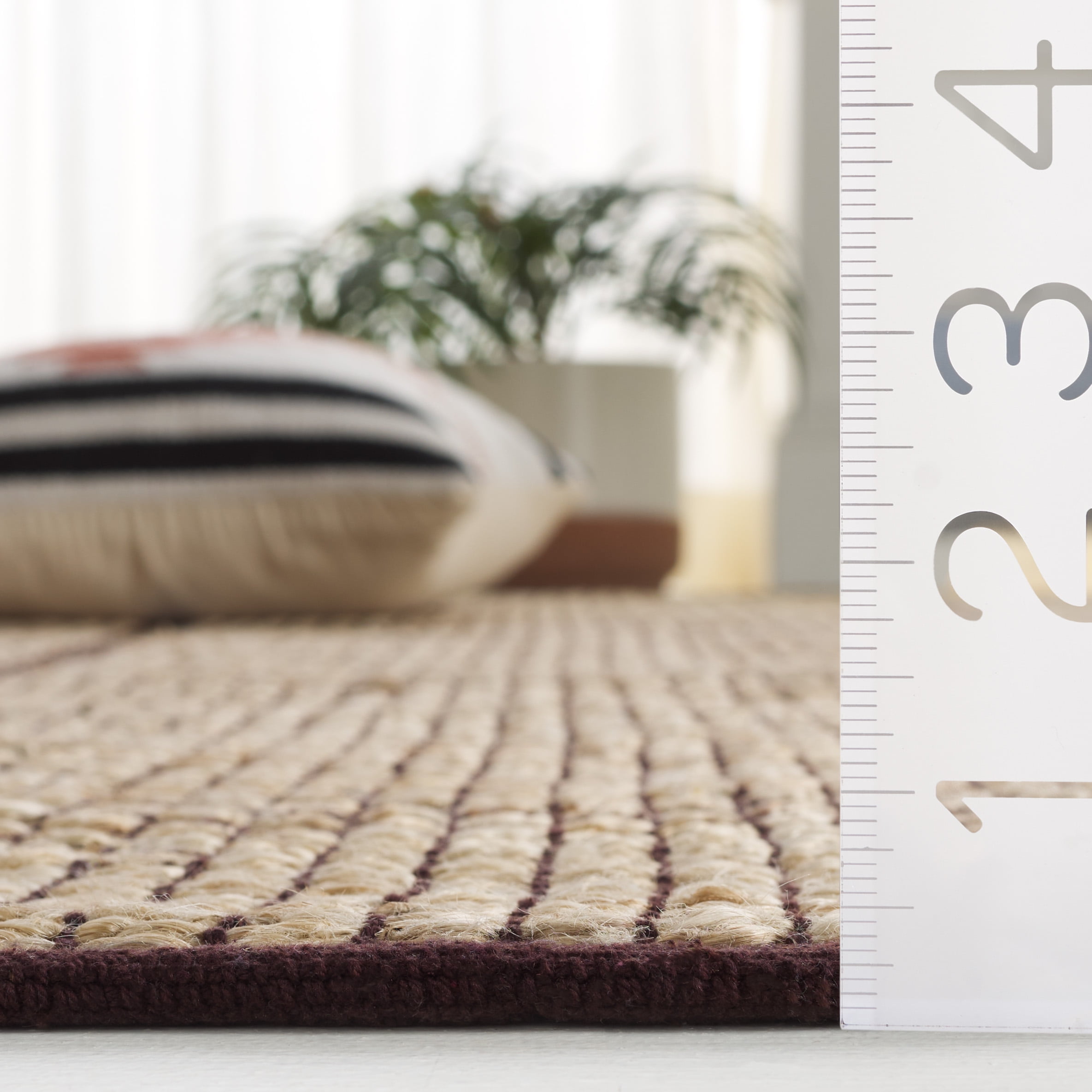 SAFAVIEH Natural Fiber Kent Geometric Area Rug, Natural/Brown, 5' x 8'
