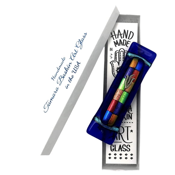 Tamara Baskin Verre d'Art Douze Tribus Mezuzah - Verre d'Art Bleu Nuit avec Douze Verres à Fusion Scintillants Boîte Cadeau et Rouleau Non-Cacheur Inclus Fabriqué à la Main aux États-Unis