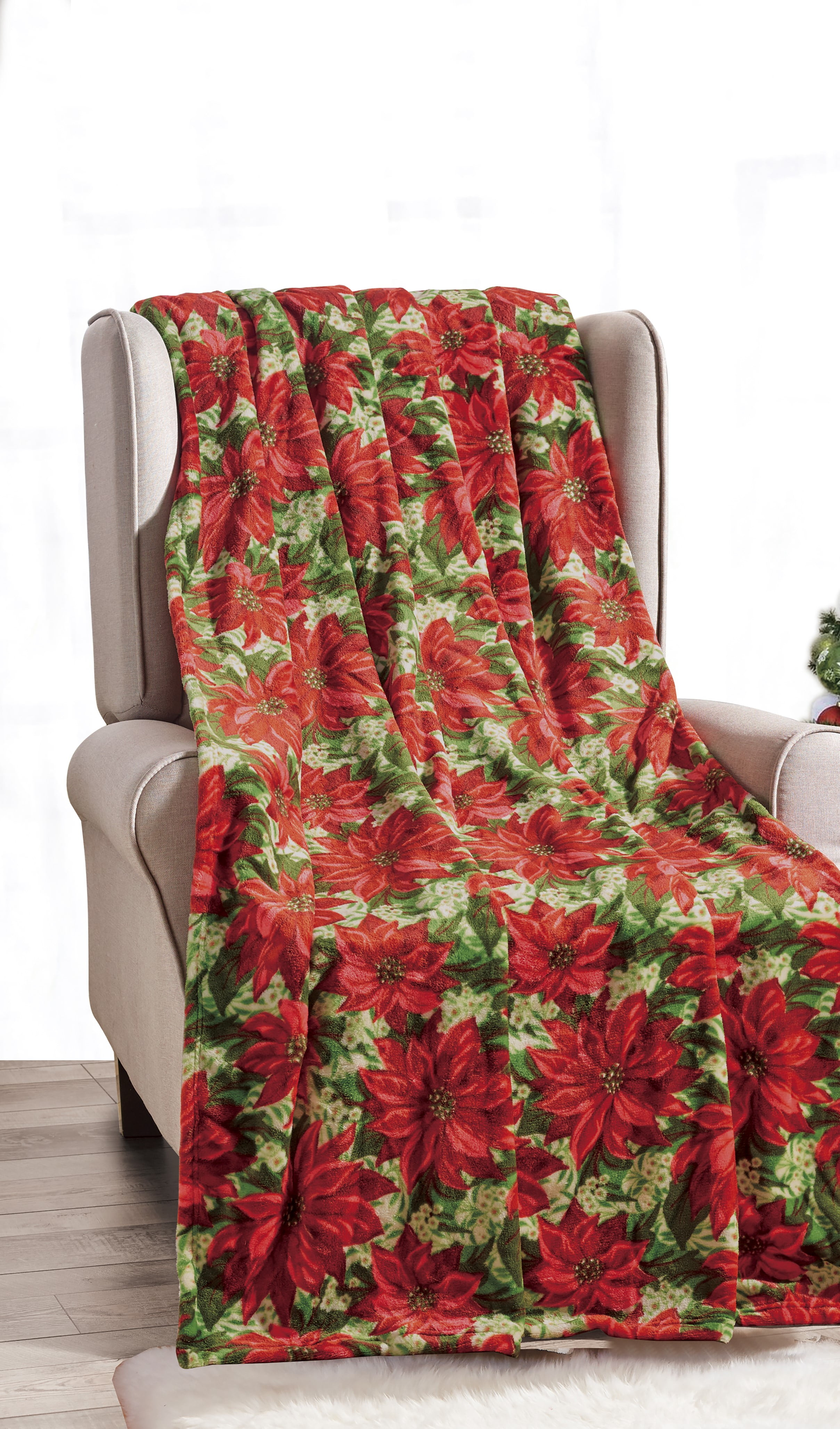 Christmas  Throw 50" X 70 White With Green Poinsettia Holly Soft Sherpa 
