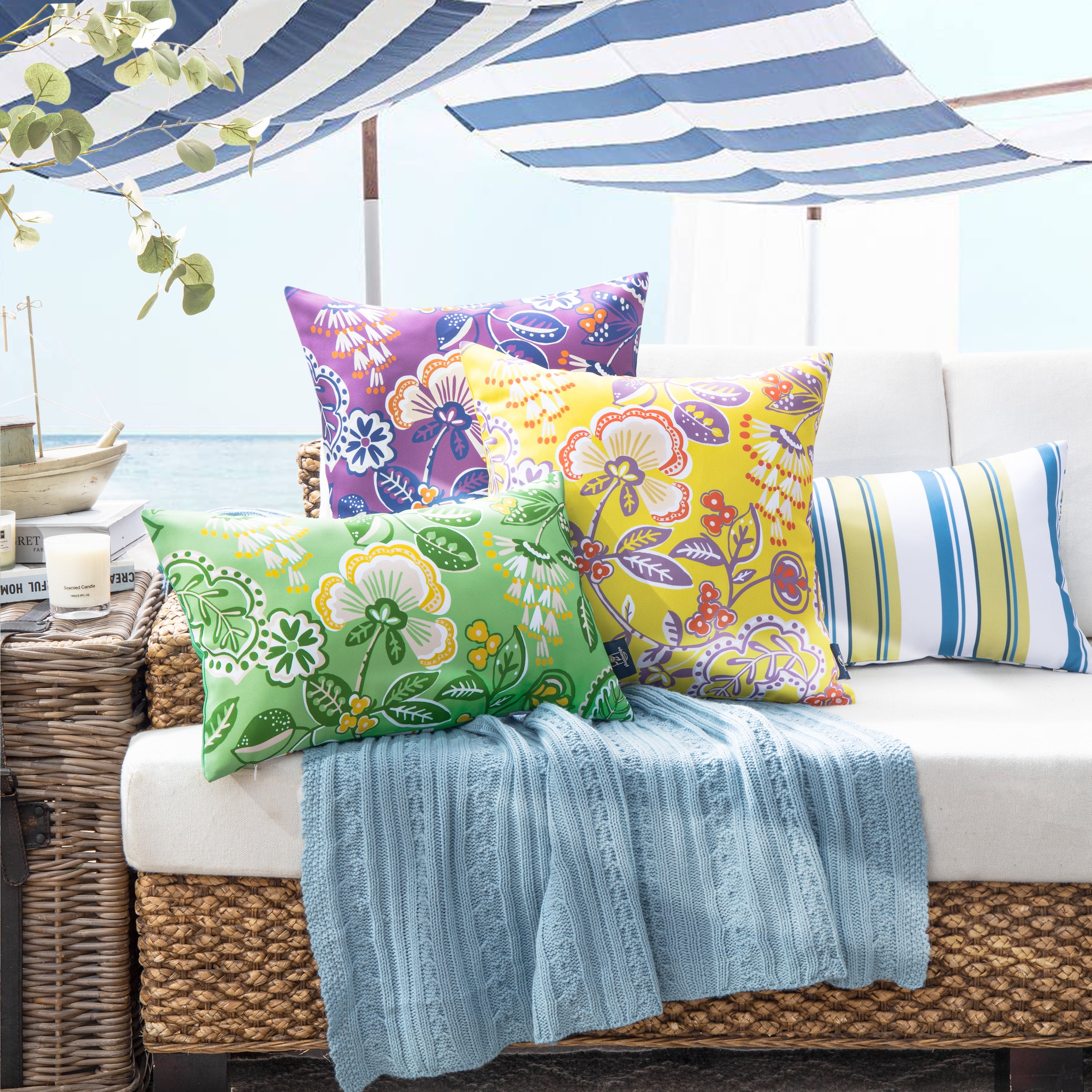 Outdoor Floral Printed Decorative Waterproof Throw Pillow for Patio Garden, Light Green 20x20 Inch, Pack of 2