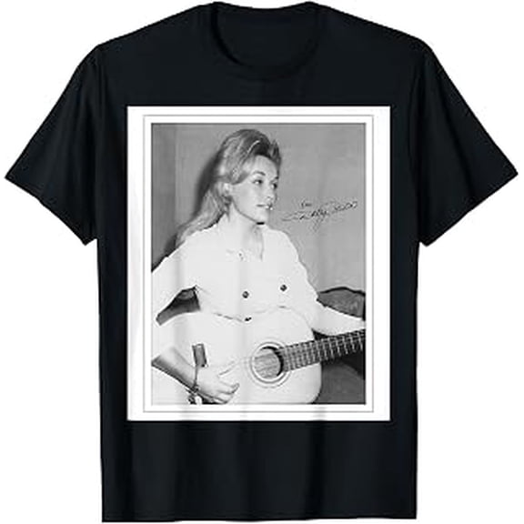 Dolly Vintage Polaroid Country Music Portrait T-Shirt