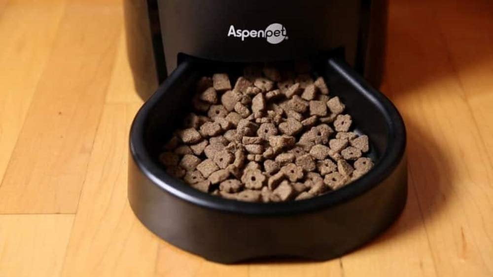 Le Bistro Electronic Portion Control Automatic Pet Feeder 5 Lbs-Color:Black