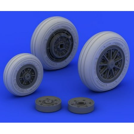 1/32 Aircraft- F104 Undercarriage Wheels Late for ITA