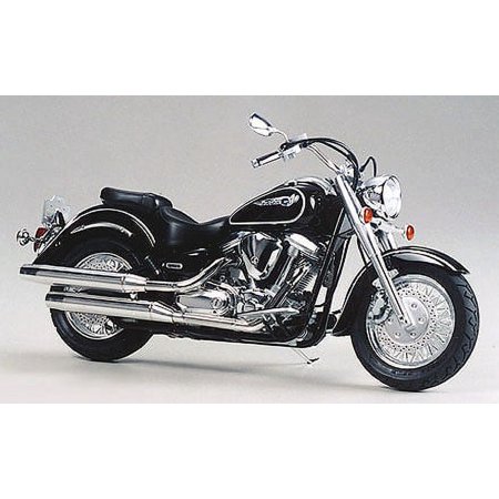 1/12 Yamaha XV1600 Road Star Motorcycle