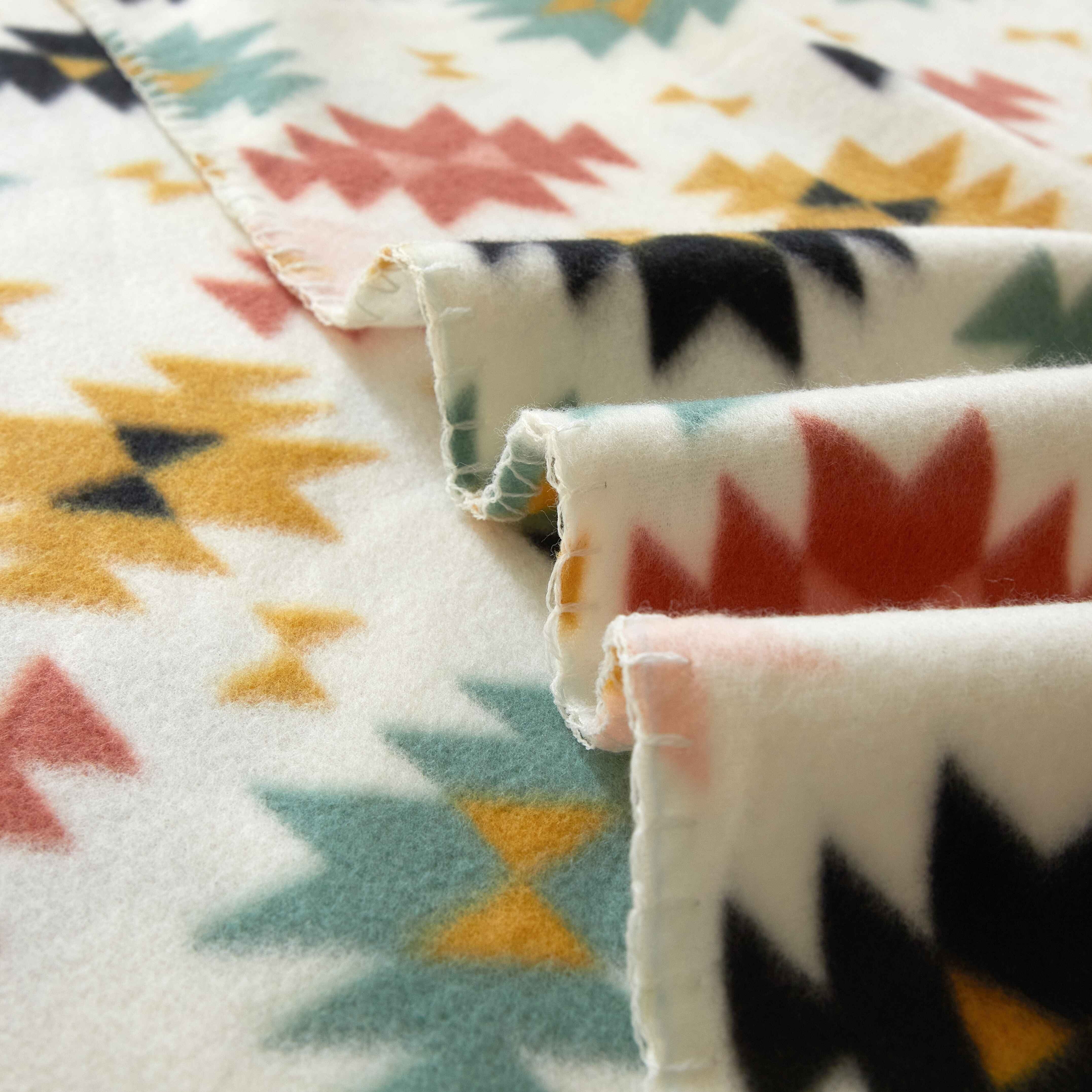 Mainstays Cozy Fleece Throw Blanket, Aztec Geo 50" x 60" All Ages