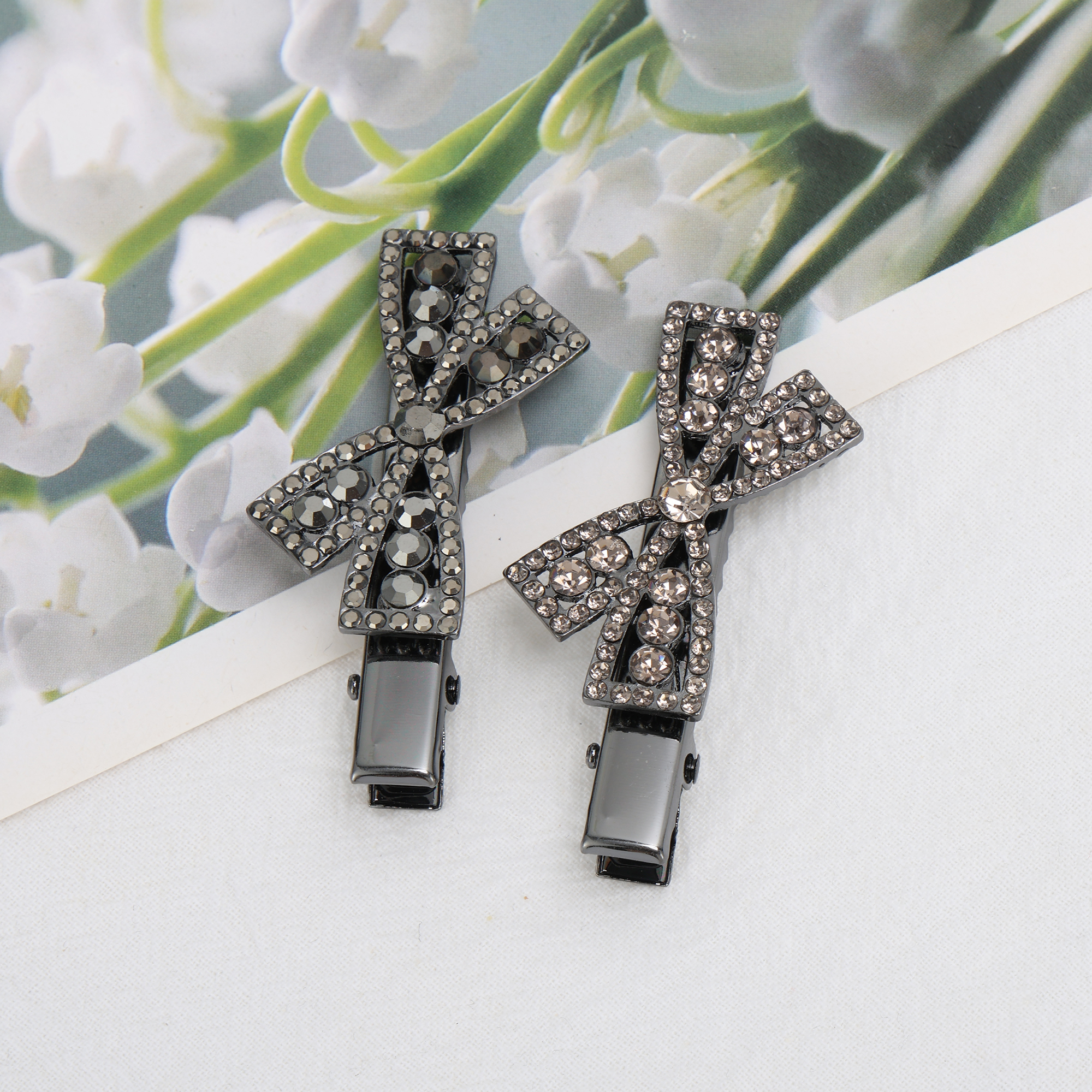 Unique Bargains Rhinestones Bow Hair Clip Women 1 Piece Gray Black