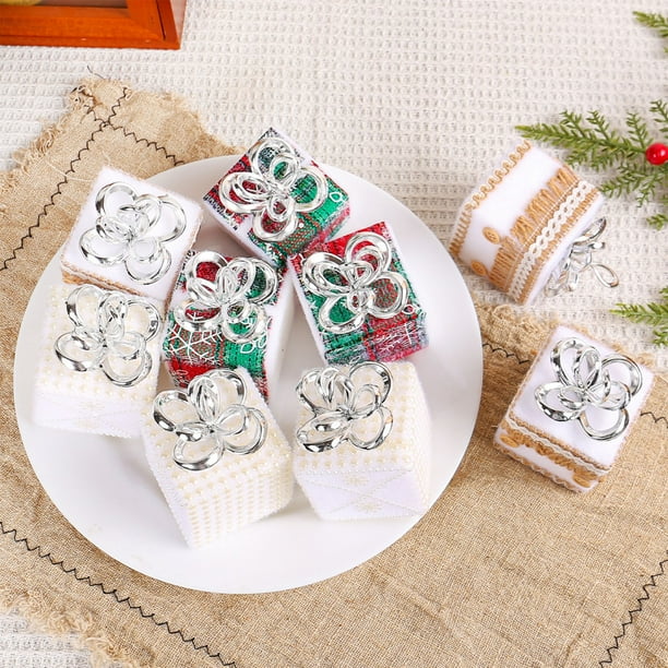 Set de adornos para bailes de Navidad | Pack de 3 bolas de decoración de espuma roja y blanca | Decoración ligera para colgar en Nadales para Árboles, Paredes, Fiestas | 2,36" de diámetro | Acabado