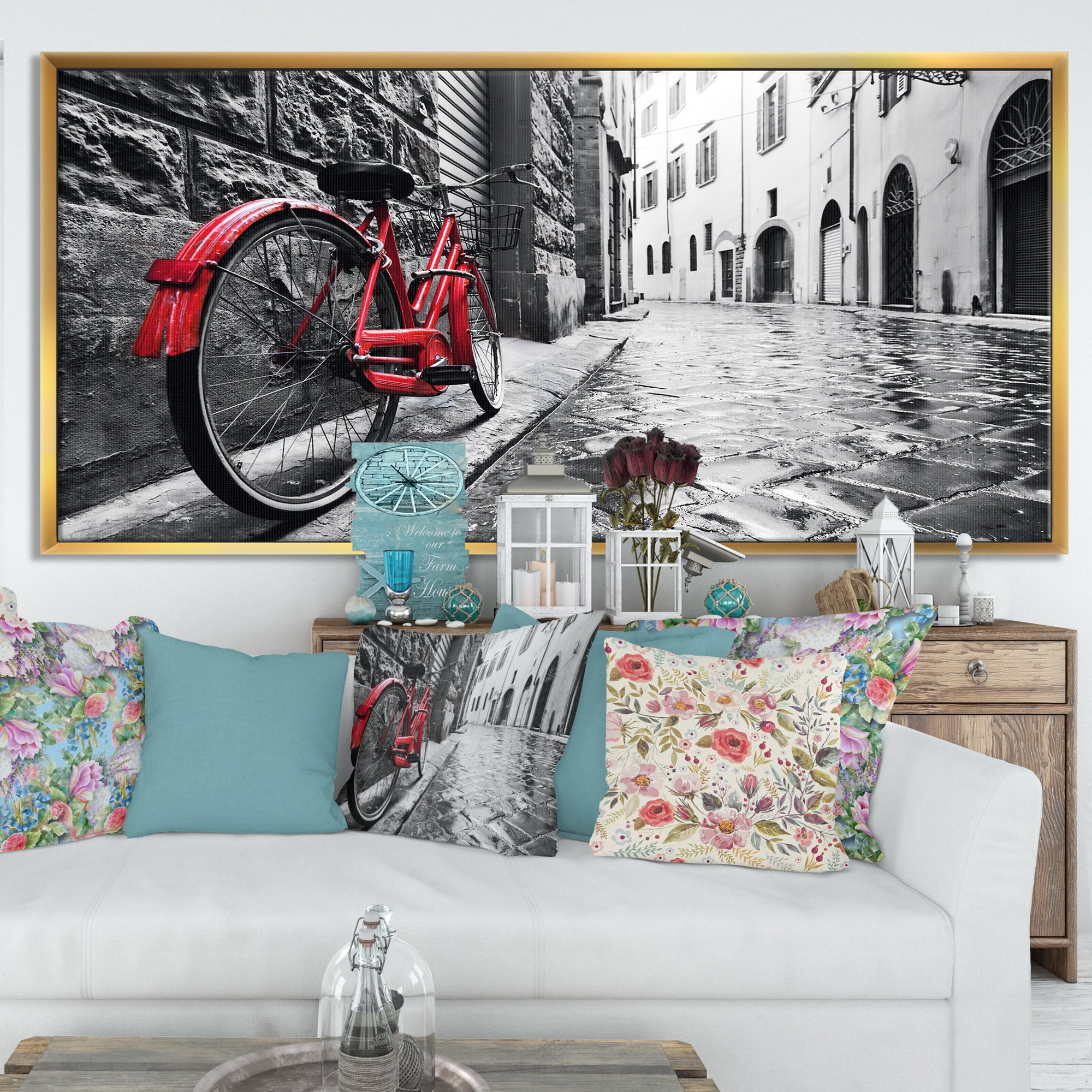 Designart ' Retro Vintage Red Bike ' Cityscape Photo Framed Canvas Art Print