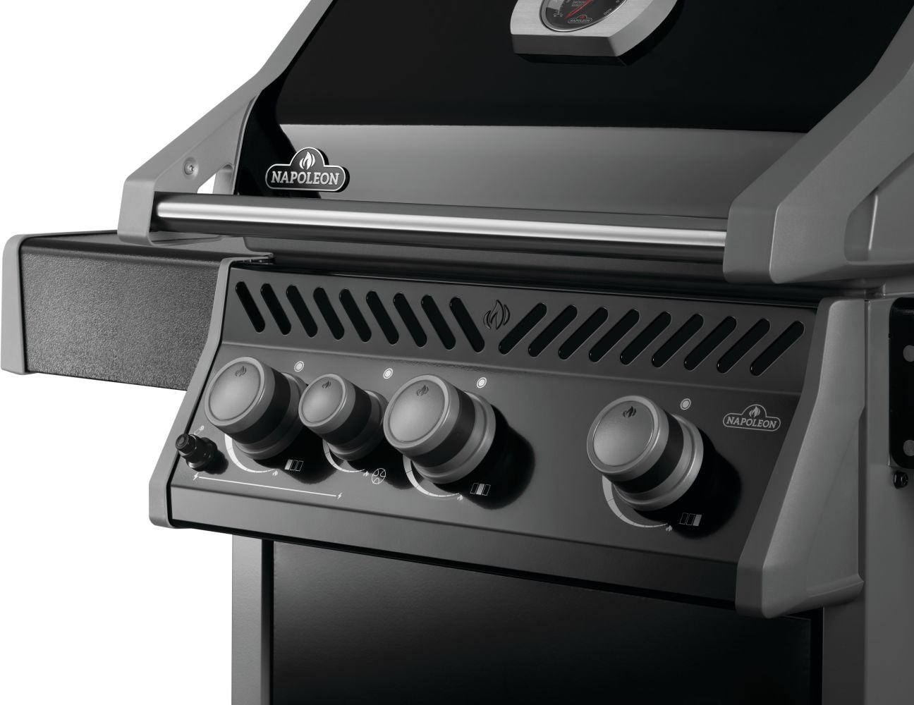 Napoleon Rogue 425 3-Burner Natural Gas Grill in Black with Cast Iron Cooking Grids and Range Side Burner