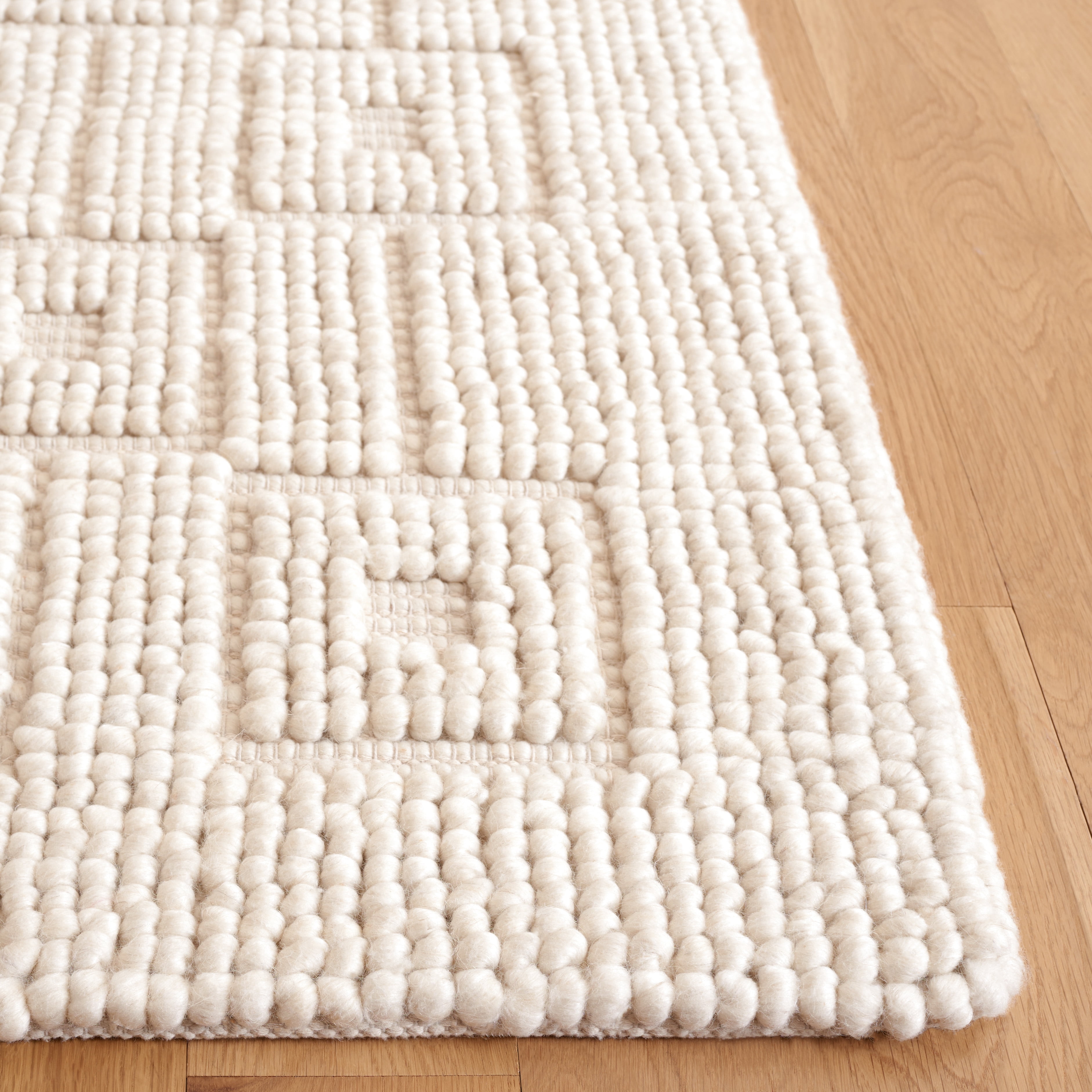 SAFAVIEH Natura Leslie Geometric Runner Rug, Ivory, 2'3" x 8'
