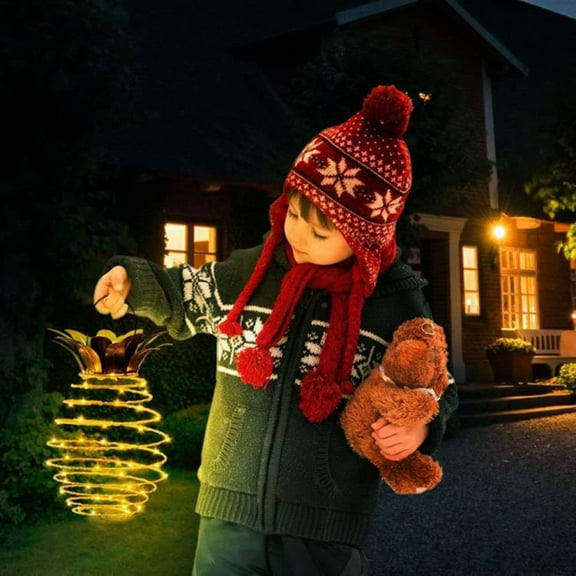 Outdoor Solar Hanging Lantern Lights, Waterproof LED Pineapple Decorative Solar Lights Outdoor for Garden Patio Yard Lawn Tabletop Decoration, Warm White