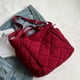 thumbnail image 4 of Bolso de mano acolchado para mujer, bolso de mano tipo hobo, ligero, con relleno, de nailon, tipo bandolera, 4 of 6