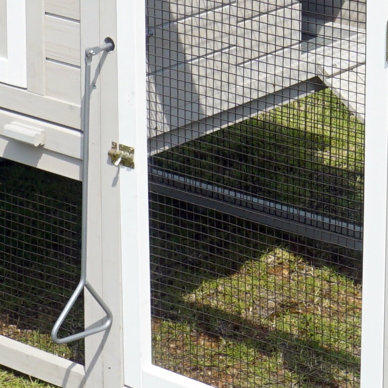 Farmhouse Luxury Wooden Chicken Coop with Integrated Run and Nesting Boxes