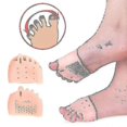thumbnail image 3 of 10 pares de separadores de dedos para hallux valgus, almohadillas de gel para el cuidado de los pies, alivia el dolor, color piel, 3 of 4