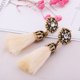 thumbnail image 1 of Pendientes con borlas de flores y diamantes de imitación estilo bohemio vintage de Jewelry Wish, 1 of 5