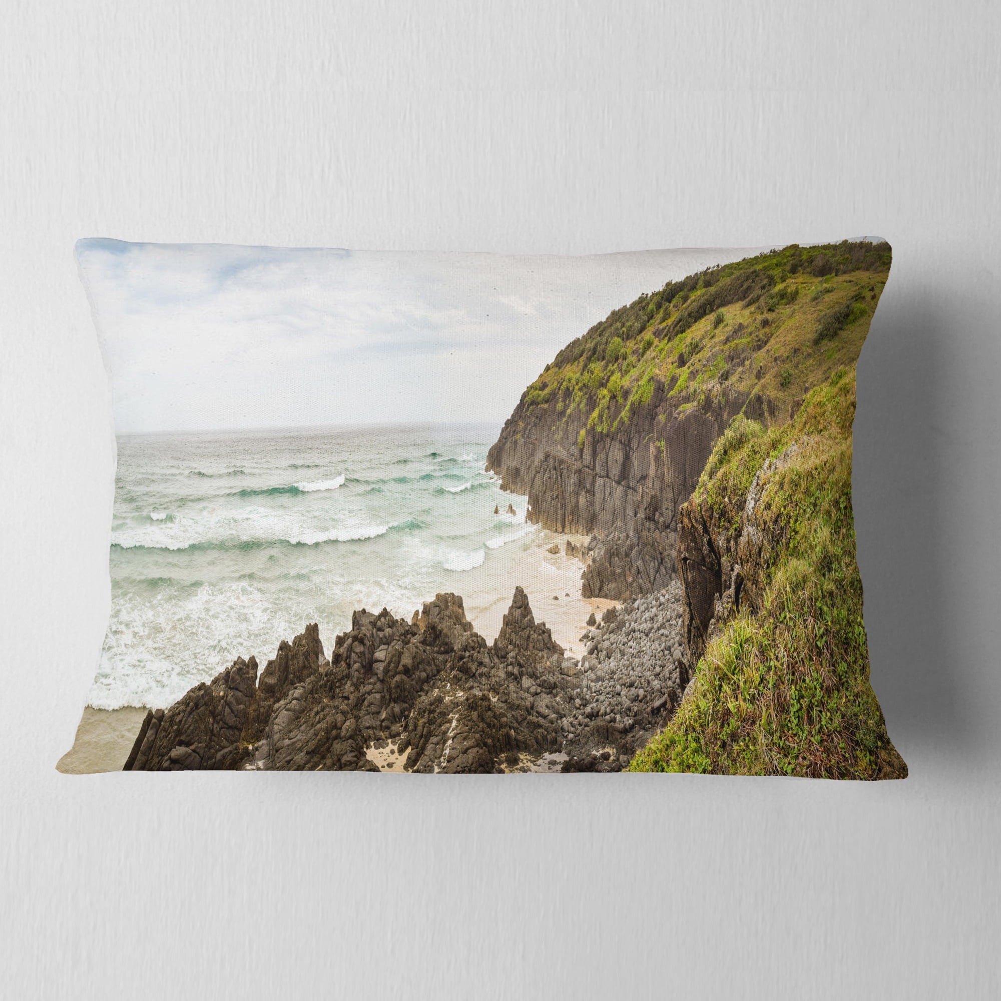 Designart Crescent Head Coastline in Australia - Landscape Printed Throw Pillow - 12x20