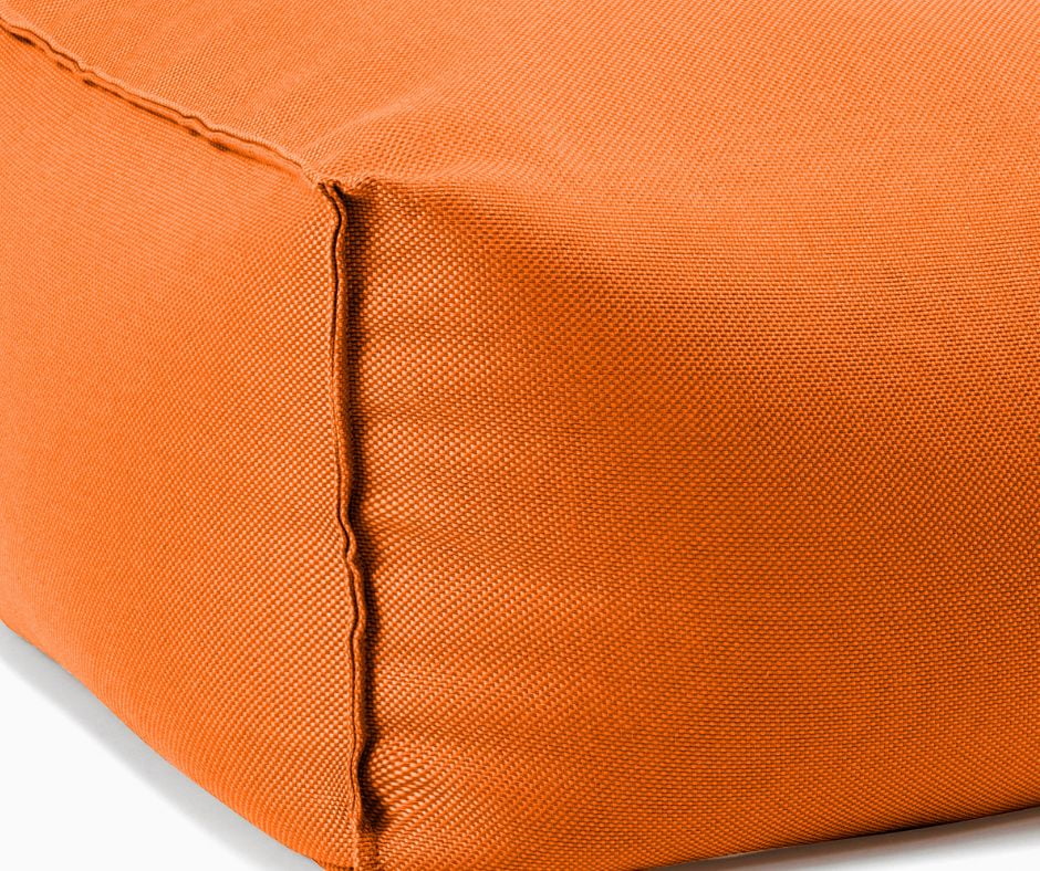 Gouchee Home Chamonix Pouf extérieur/intérieur – Pouf orange hydrofuge avec rembourrage en billes de polystyrène, léger pour la terrasse, le porche ou le salon