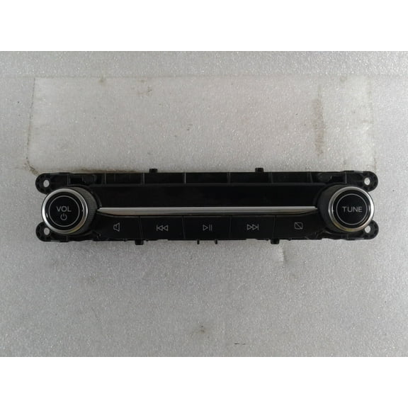 Pre-Owned 2020 Ford Escape 4.2 Screen Control Panel LJ6T18K811CB OEM LKQ (Good)