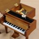 thumbnail image 3 of Caja de música con piano de madera Playing My Heart Will Go On, 3 of 3