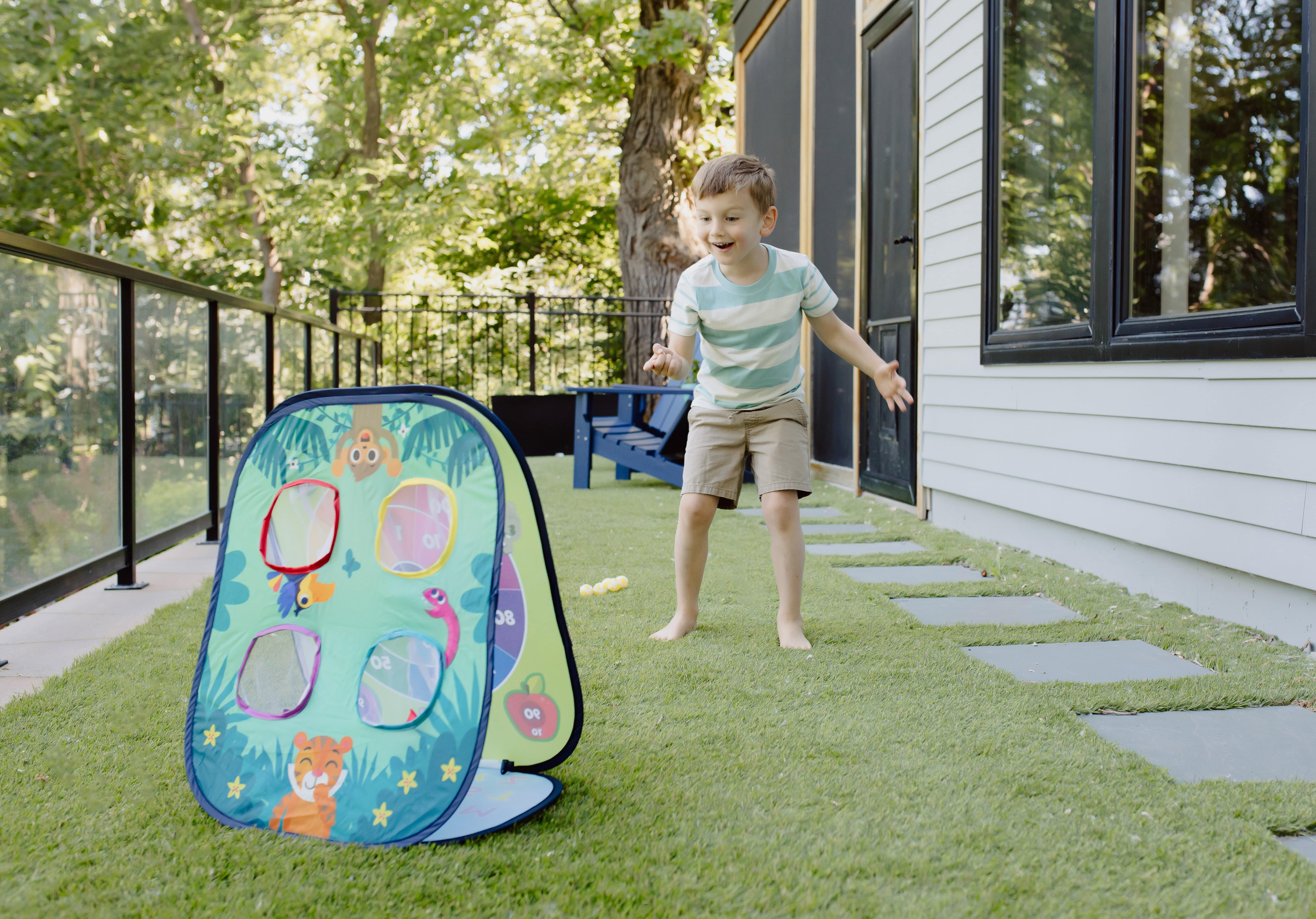Chuckle & Roar 3-in-1 Pop Up and Play Game Set by Buffalo Games