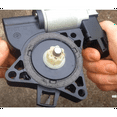 thumbnail image 3 of Kit de Réparation de Moteur de Fenêtre Électrique Résistant à l'Usure et à la Corrosion pour Mazda 3, Mazda 5, Mazda CX-7, 3 of 9