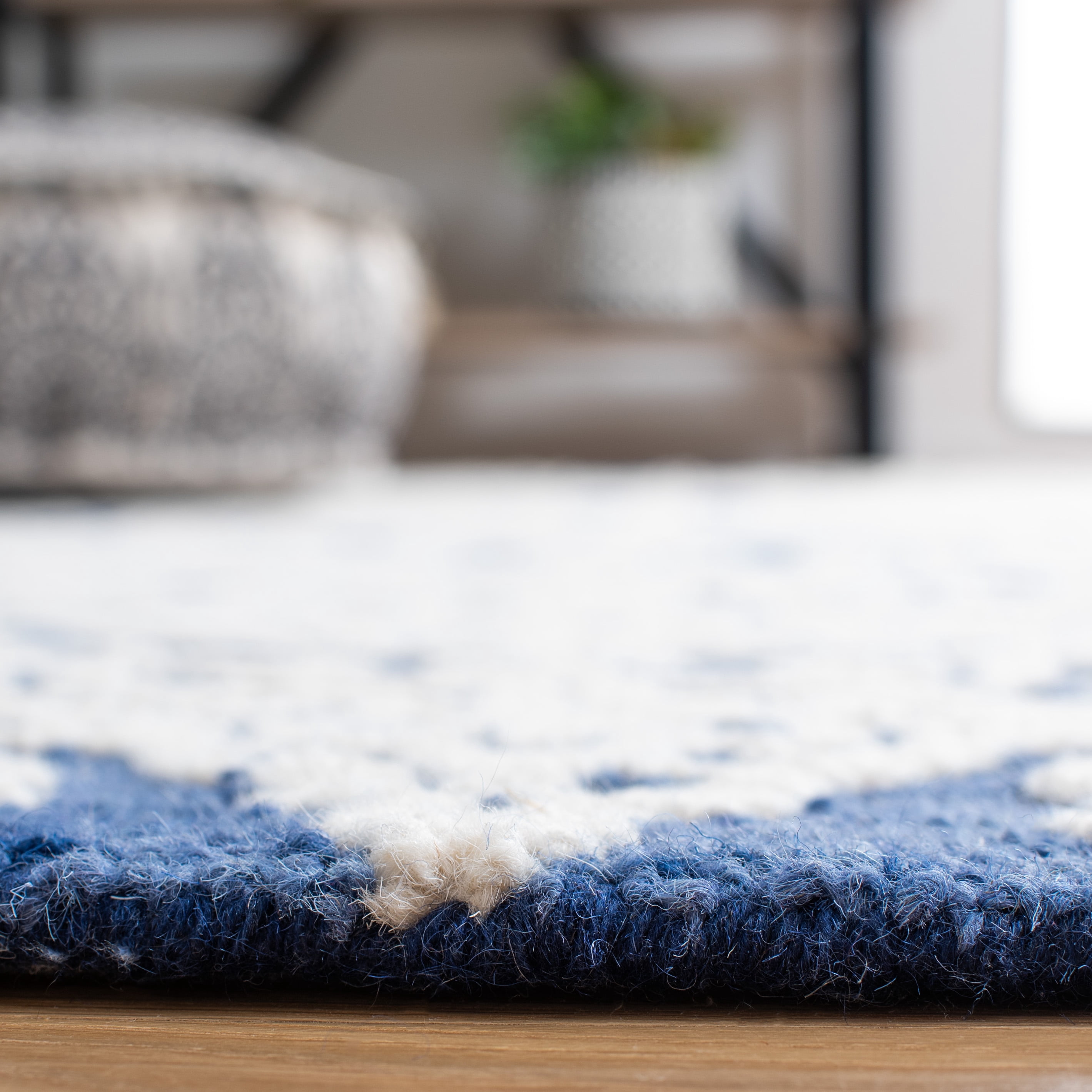 SAFAVIEH Blossom Asher Geometric Wool Area Rug, Navy/Ivory, 8' x 10'