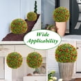 thumbnail image 2 of Boules Topiaires en Faux Buis avec Fleurs Rouges – Grande Verdure Artificielle Décorative pour la Décoration Intérieure et Extérieure de la Maison, sur Table Ou à Suspendre, Porche, Mariage – Ensemble de 2, Diamètre 42 cm, Rouge, 2 of 7