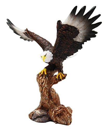 American eagle figurine as bird lover gift Miniature bird of prey Hawk figurine Carved eagle statue of deer antler