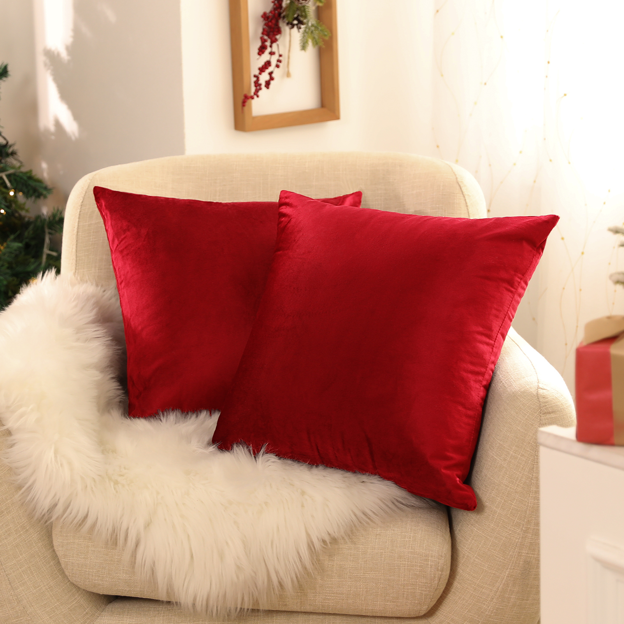Deconovo Decorative Throw Pillow Covers 16x16 Red Velvet Holiday Pillow