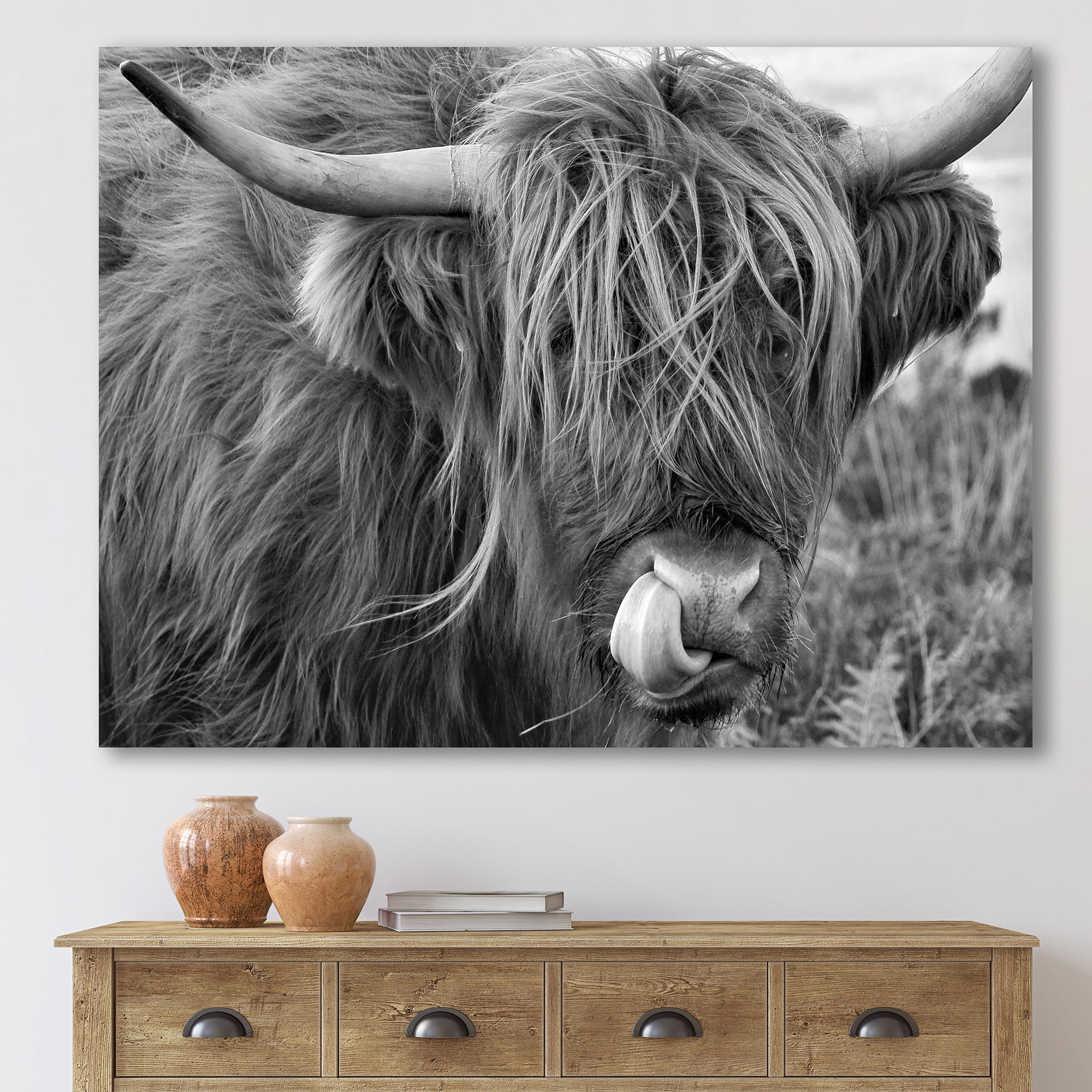 Designart ' Close Up Of Scottish Cow On Moorland II ' Farmhouse Canvas Wall Art Print