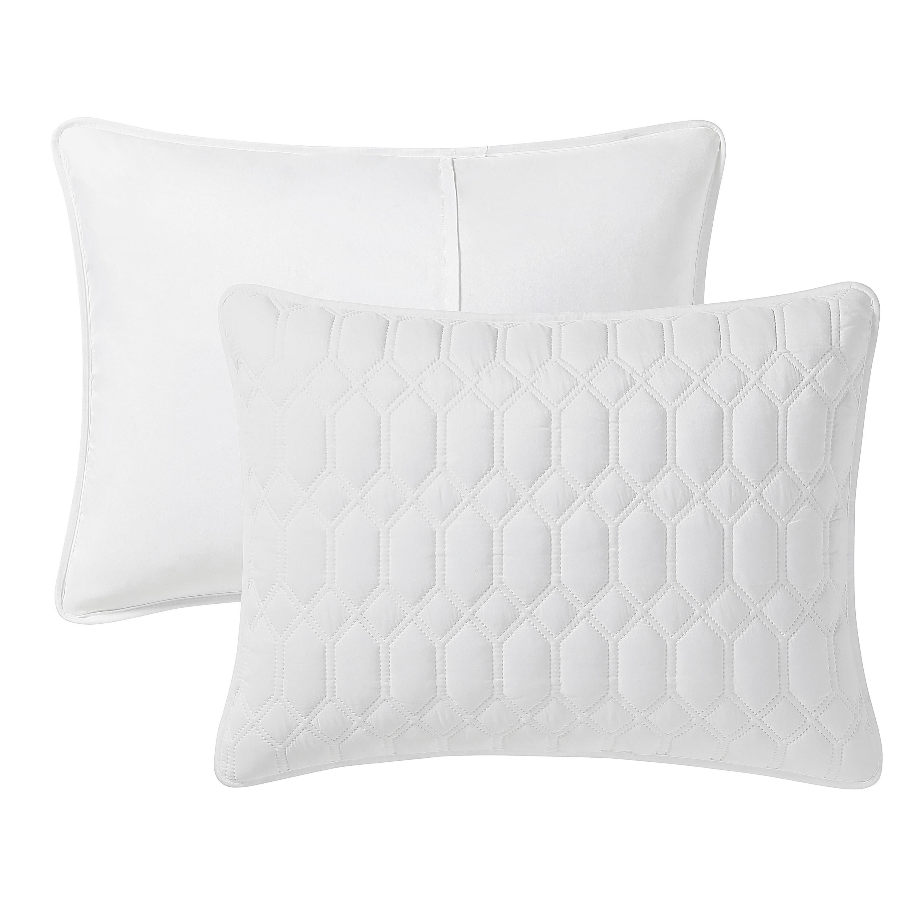 VCNY Home Diamond 3-Piece White Textured Pinsonic Quilt Set, King, Adult, Unisex