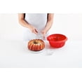 thumbnail image 2 of Lekue Spiral Savarin Bundt pan, 21.6x21.6x7.8 cm, Red, 2 of 3