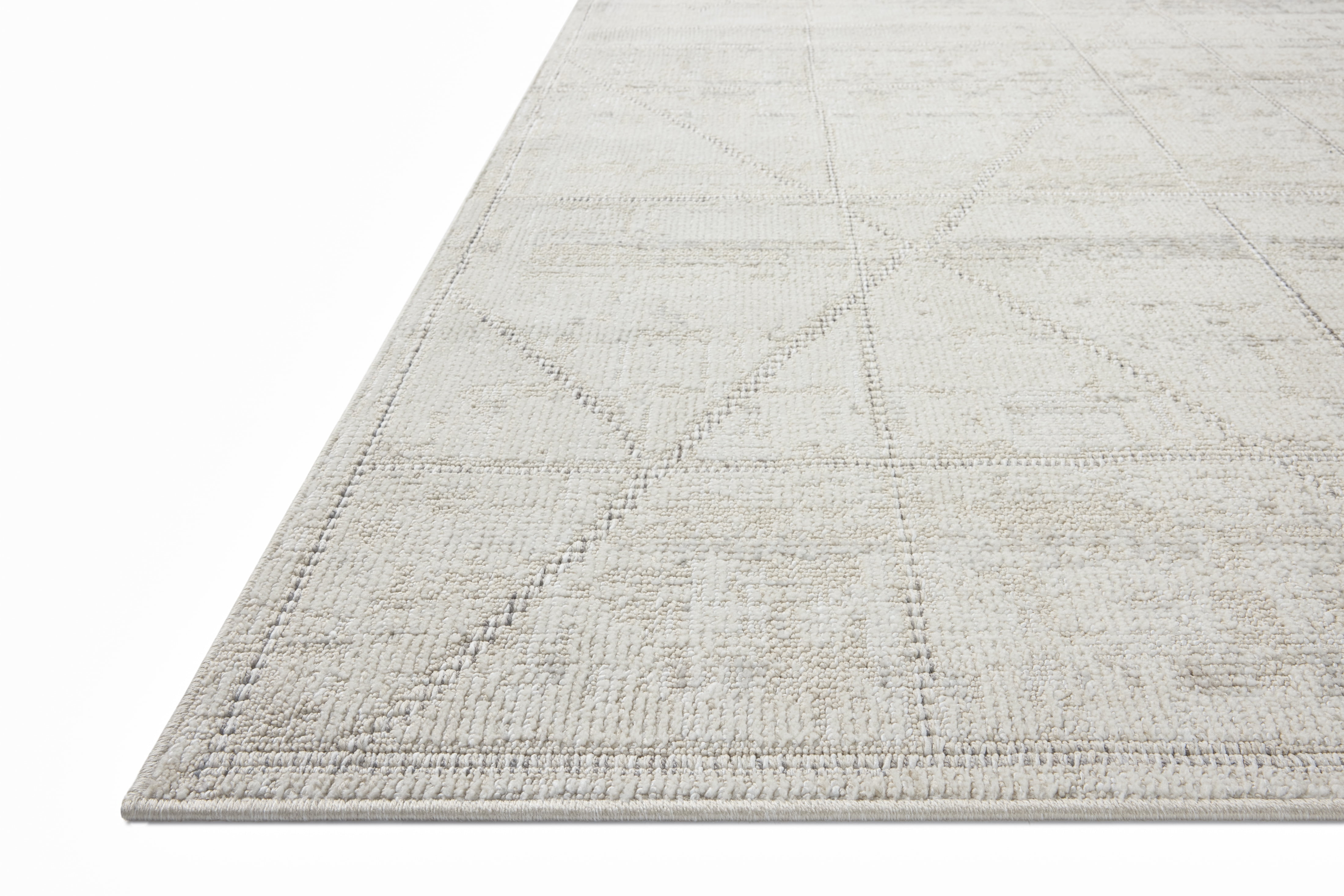 Loloi Roxie Ivory / Graphite 2'-7" x 15'-0" Area Rug