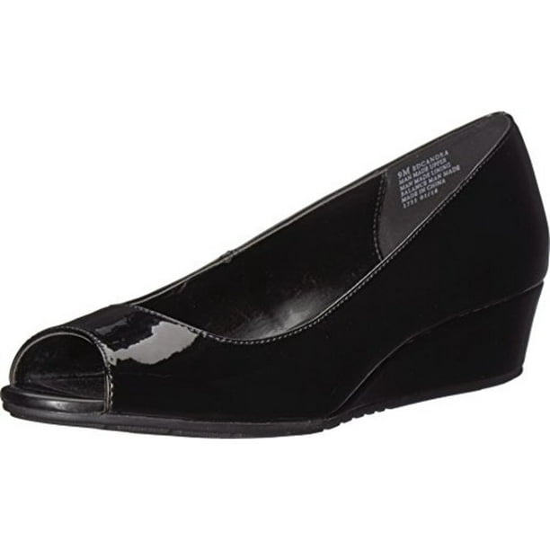 bandolino platform shoes