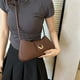 thumbnail image 5 of Minnieouse Bolso de moda de verano de tamaño adecuado para mujer On Go, bolsos cruzados de hombro con cierre elegante para mujer Bolsas de mensajero y de hombro Marrón, 5 of 6