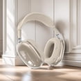 thumbnail image 4 of Funda de silicona Jiboku para AirPods Max 2024 Clear 3 en 1, 4 of 6