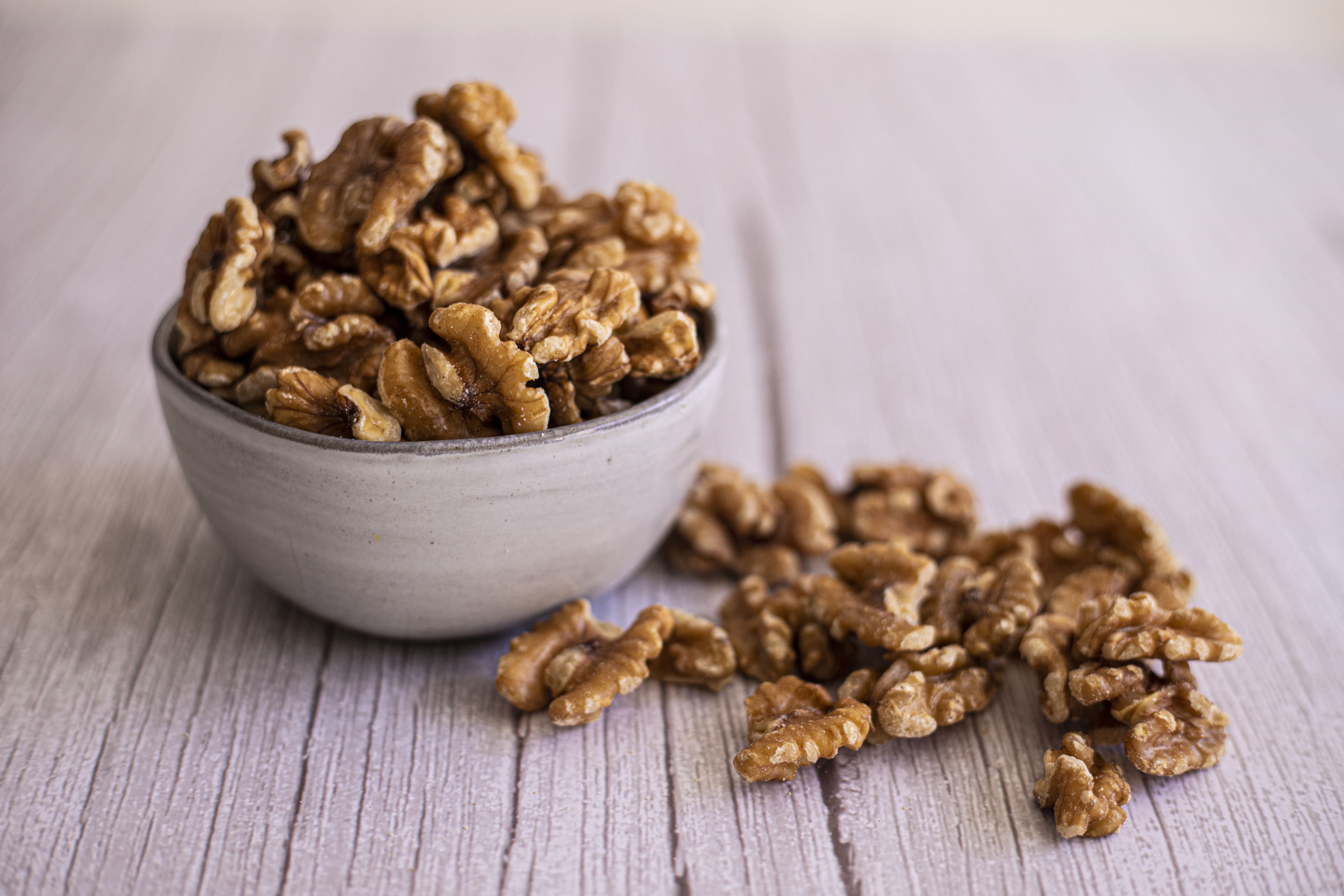 True California Organic Chandler Walnuts, Natural & Unsalted, Shelled Halves & Pieces (1 lb x 2 Packs)