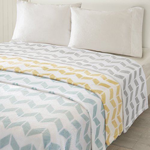 Intelligent Design ID51-833 Chevron Plush Blanket Twin//Twin X-Large Aqua//White