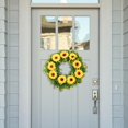 thumbnail image 3 of Guirnalda de girasol artificial simulada, guirnalda colgante decorativa para puerta delantera para decoración del hogar, pared, patio trasero, ventana Medio Sunnimix Corona de Girasoles, 3 of 8