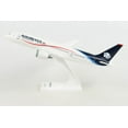 thumbnail image 4 of Daron Skymarks Aeromexico 787-8 Airplane Model Building Kit, 1/200-Scale, 4 of 7