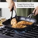 thumbnail image 3 of Sartén y plancha KitchenAid, anodizado duro, antiadherente, 28 cm, 3 of 9
