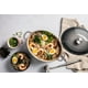 thumbnail image 2 of Horno holandés Le Creuset de hierro fundido esmaltado Signature, 9.5 L, modelo Oyster, 2 of 4