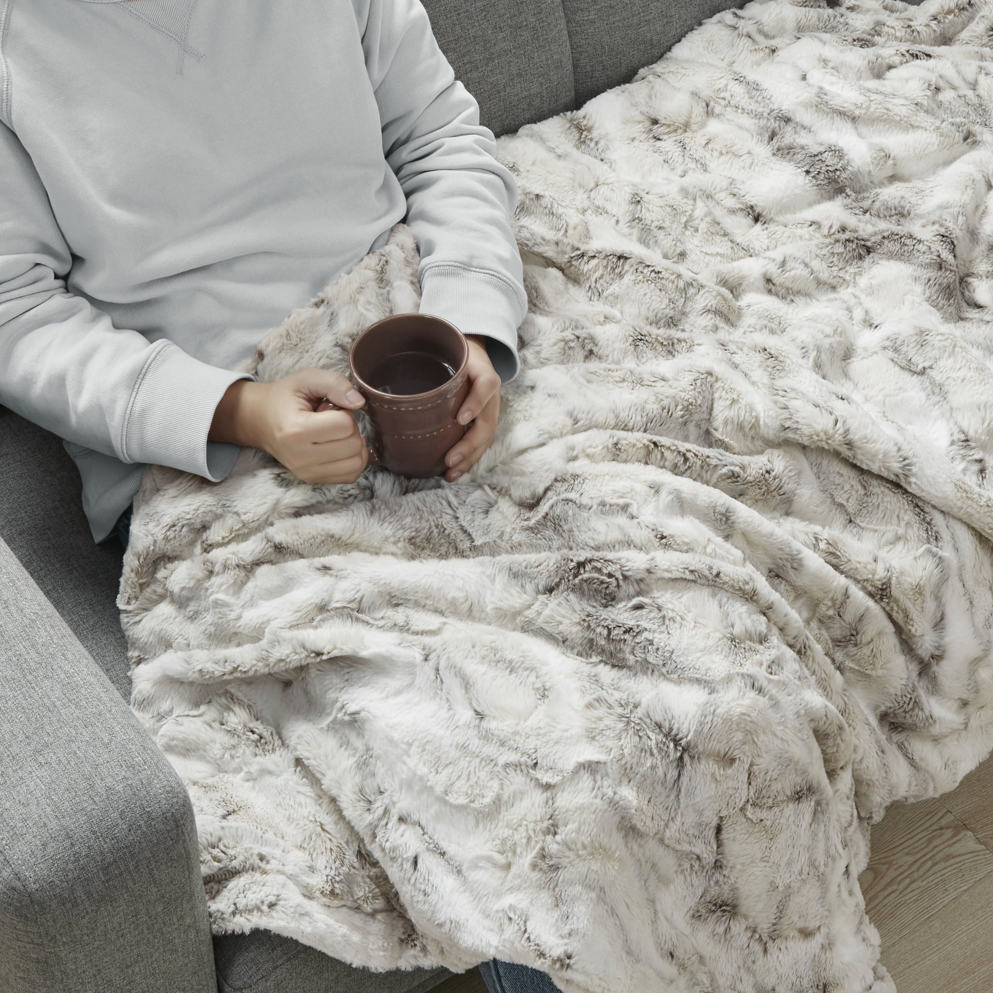 Home Essence Aina Oversized Faux Fur Throw 60x70 Natural Walmart Com Walmart Com