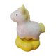 thumbnail image 2 of Pieza giratoria giratoria de figuritas de caballo de cerámica • Glaseado de grietas de hielo cristalino estilo carrusel adorable • Decoración de escritorio mini rosa amarillo regalo 6,5cm 200g, 2 of 6