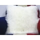 thumbnail image 3 of Funda de almohada de piel de cordero (píldora de piel mongol blanca natural de 16" x 16", 3 of 5