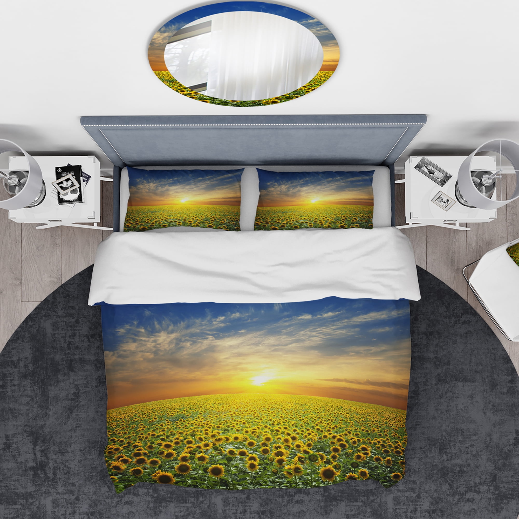 Designart 'Beauty Sunset Over Sunflowers Field' Traditional Duvet Cover Set