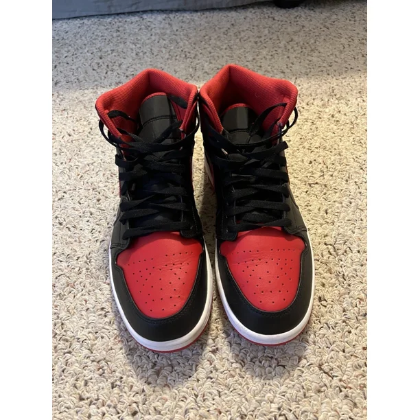 Size 12 - Jo r-dan 1 Mid Reverse BLACK/FIRE RED-WHITE NOIR/BLANC/ROUGE FEU