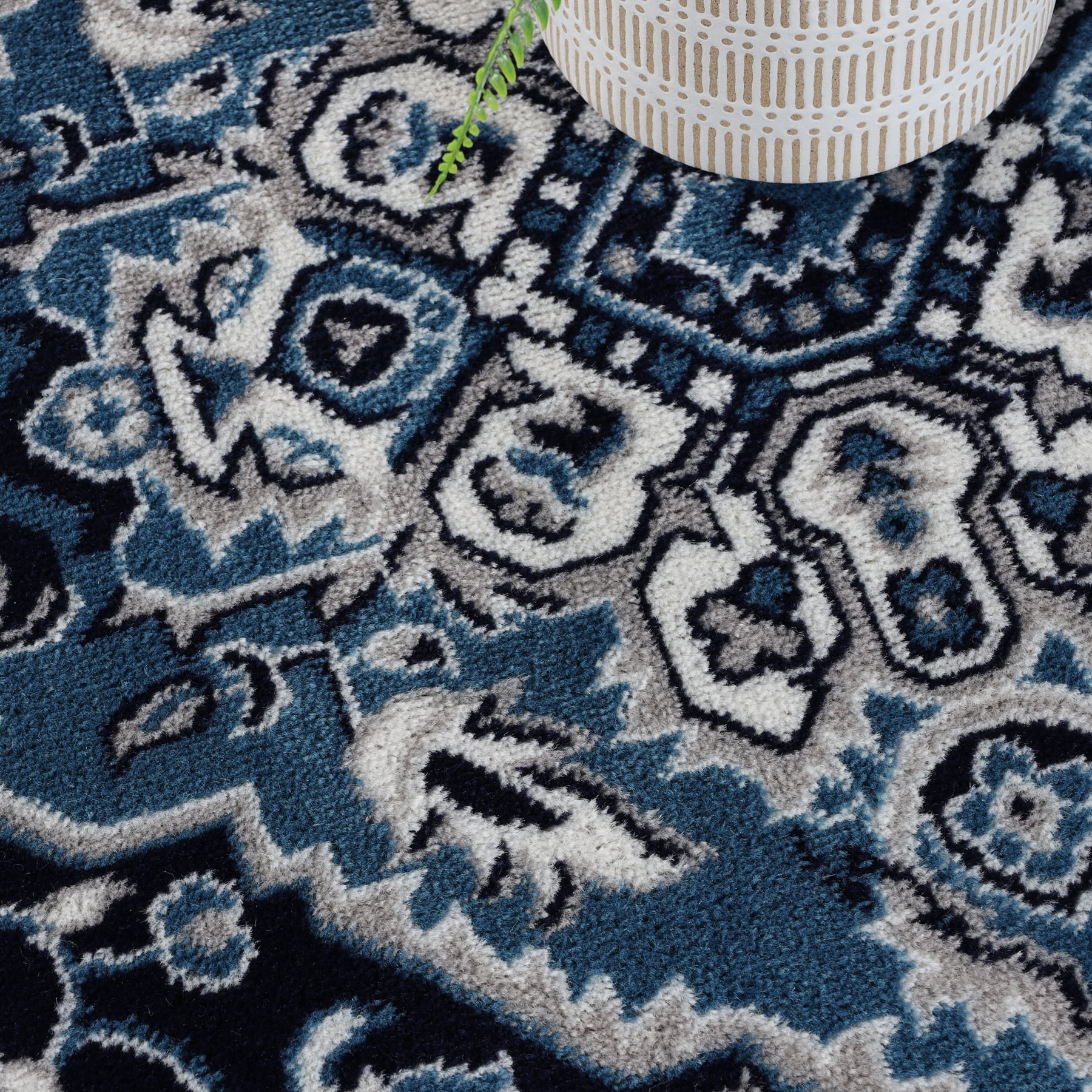 Superior Glendale Oriental Medallion Indoor Runner Rug, 2'7"x12', Blue